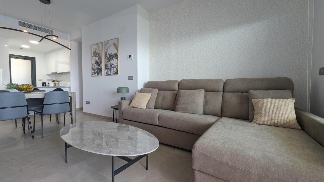 Sunset Cliffs Stylish Apartment