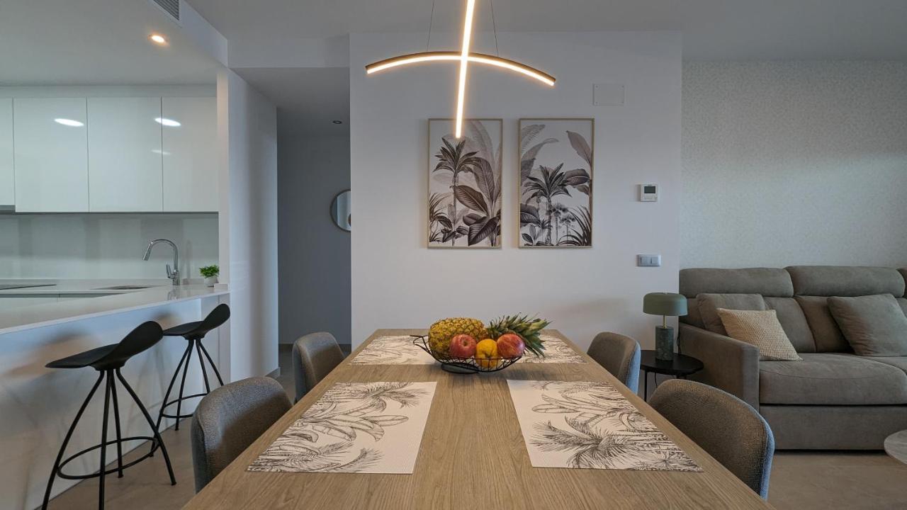 Sunset Cliffs Stylish Apartment